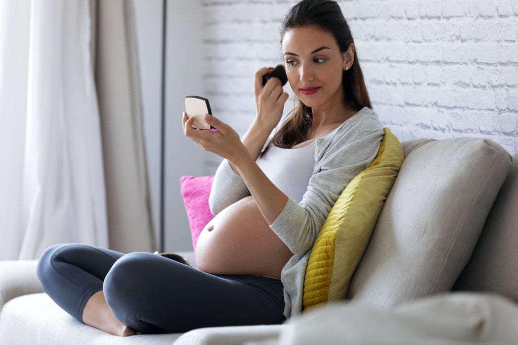 pregnant woman makeup